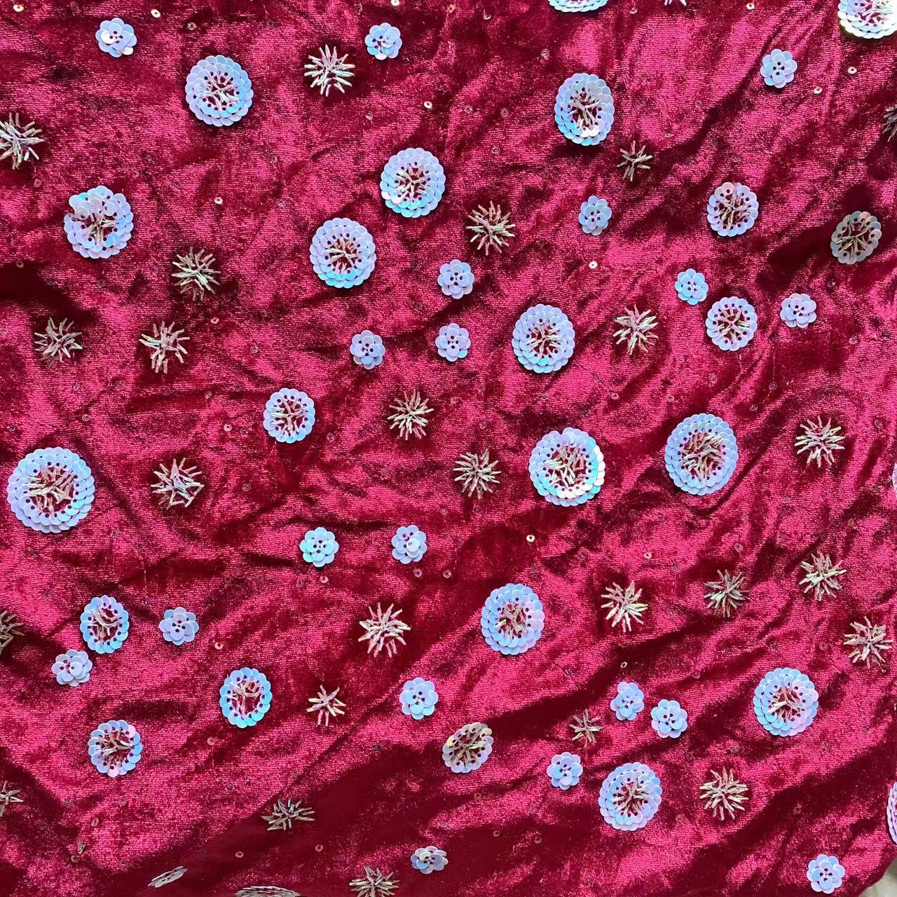 Embroidery Youtube - Velvet rolls bead tubes gold embroidery