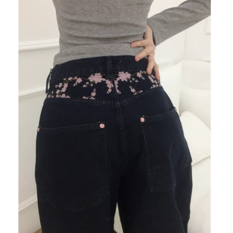 Sakura Embroidery Loose Scythe - Embroidery Jeans Sakura recension och pris