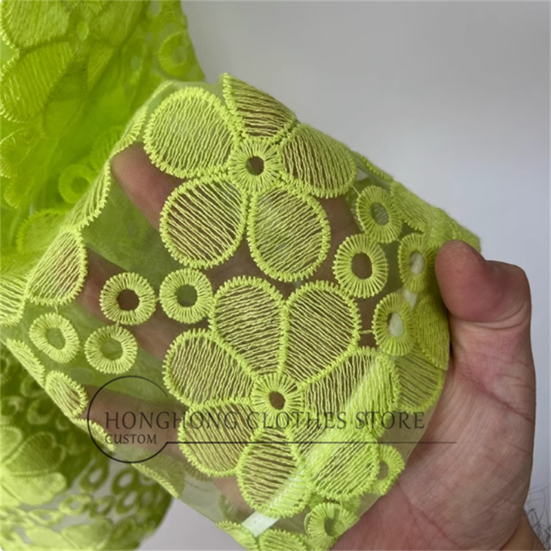 Fluorescent yellow heavy embro - Embroidery Yellow recension och pris