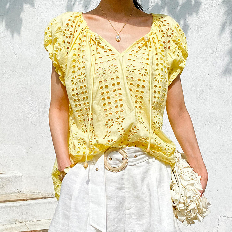 French Style Elegant Chic Blou - Embroidery Yellow recension och pris