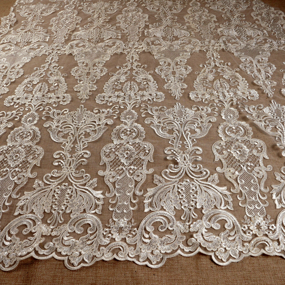HelluyerDc ivory,black sequins - Embroidery Software recension och pris