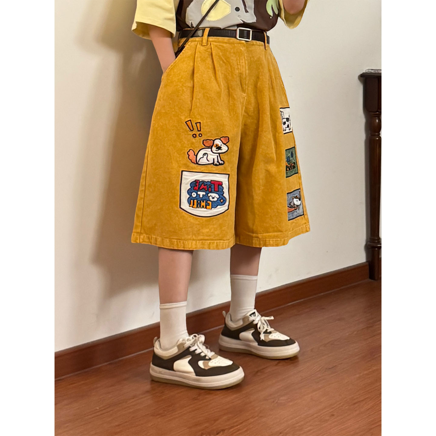 UATONLINE Summer American Cute - Embroidery Yellow recension och pris