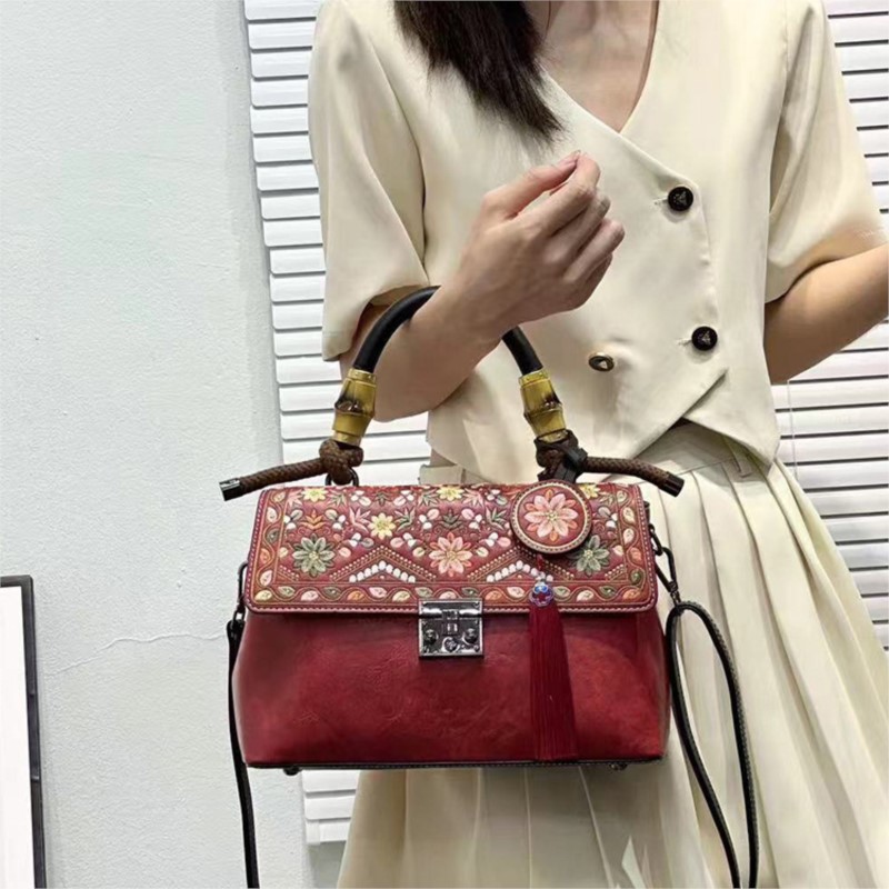 Johnature Embroidery Cheongsam - Embroidery On Leather recension och pris